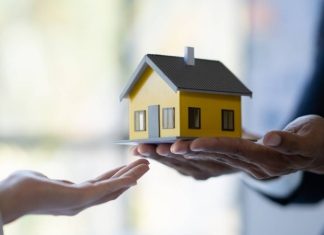 GYO Arz Talep Dengesi Gayrimenkul Yatırım Ortaklıkları (GYO), gayrimenkul piyasasının sağlıklı işleyişini etkileyen birçok ekonomik unsurdan doğrudan etkilenmektedir. Bu unsurlar arasında en önemli başlıklardan biri arz talep dengesi olarak öne çıkmaktadır. Gayrimenkul sektöründe geliştirilen projelerin başarısı, yatırımcı ilgisi ve portföy performansı büyük ölçüde piyasadaki arz ile talep arasındaki dengenin doğru analiz edilmesine bağlıdır. Bu nedenle GYO arz talep dengesi, hem şirketlerin yatırım stratejileri hem de yatırımcıların karar süreçleri açısından kritik bir öneme sahiptir. Konulu bir haber görseli.