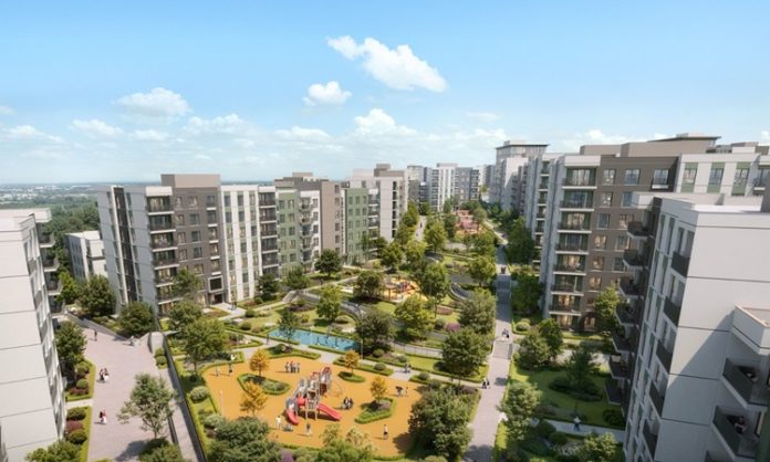 Gayrimenkul Yatırım Ortaklıkları (GYO), uzun vadeli yatırım hedeflerine ulaşabilmek ve finansal sürdürülebilirliği koruyabilmek için güçlü bir finansal planlama sürecine ihtiyaç duymaktadır. Gayrimenkul sektöründe yüksek maliyetli projelerin geliştirilmesi, doğru kaynak yönetimini ve kapsamlı finansal stratejilerin oluşturulmasını zorunlu hale getirmektedir. Konulu bir haber görseli.