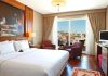GYO Otel Yatırımı Mantığı, gayrimenkul sektöründe turizm odaklı yatırımların nasıl değerlendirildiğini anlamak açısından önemli konular arasında yer alıyor. Gayrimenkul Yatırım Ortaklığı (GYO) şirketleri, yatırım portföylerini çeşitlendirmek amacıyla konut, ofis, alışveriş merkezi ve otel projelerine yöneliyor. Özellikle turizm sektörünün geliştiği bölgelerde yapılan otel yatırımları, düzenli gelir oluşturma ve uzun vadeli değer artışı sağlama potansiyeli nedeniyle dikkat çekiyor. Konulu bir haber görseli.