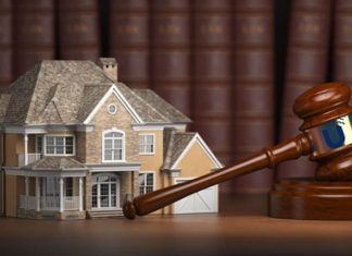 GYO’ların Hukuki Yapısı Gayrimenkul sektöründe yatırım yapmak isteyen yatırımcılar için Gayrimenkul Yatırım Ortaklığı (GYO) modeli, profesyonel yönetim anlayışı ve hukuki altyapısıyla dikkat çeken yatırım araçlarından biri olarak öne çıkıyor. Büyük ölçekli gayrimenkul projelerine yatırım yapma imkanı sunan GYO’lar, belirli yasal düzenlemeler çerçevesinde faaliyet gösteren sermaye piyasası kuruluşları olarak değerlendiriliyor. Konulu bir haber görseli.
